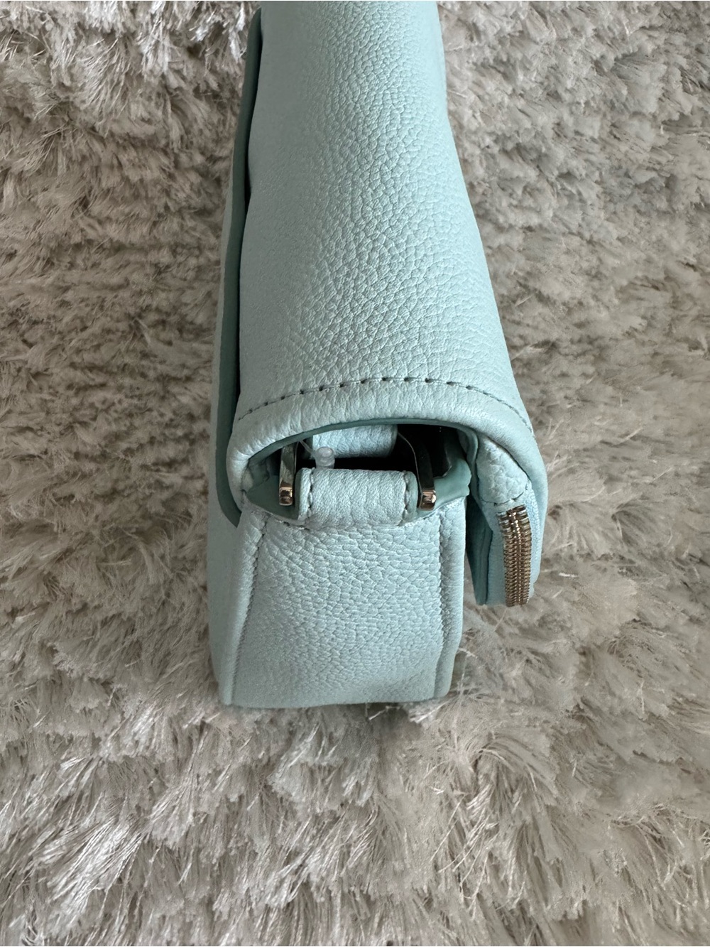kate spade Mint Green Pebbled Leather Crossbody with Gold Hardware - Picture 4 of 6